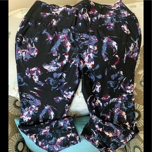 NWOT Livi Active 18/20W leggings